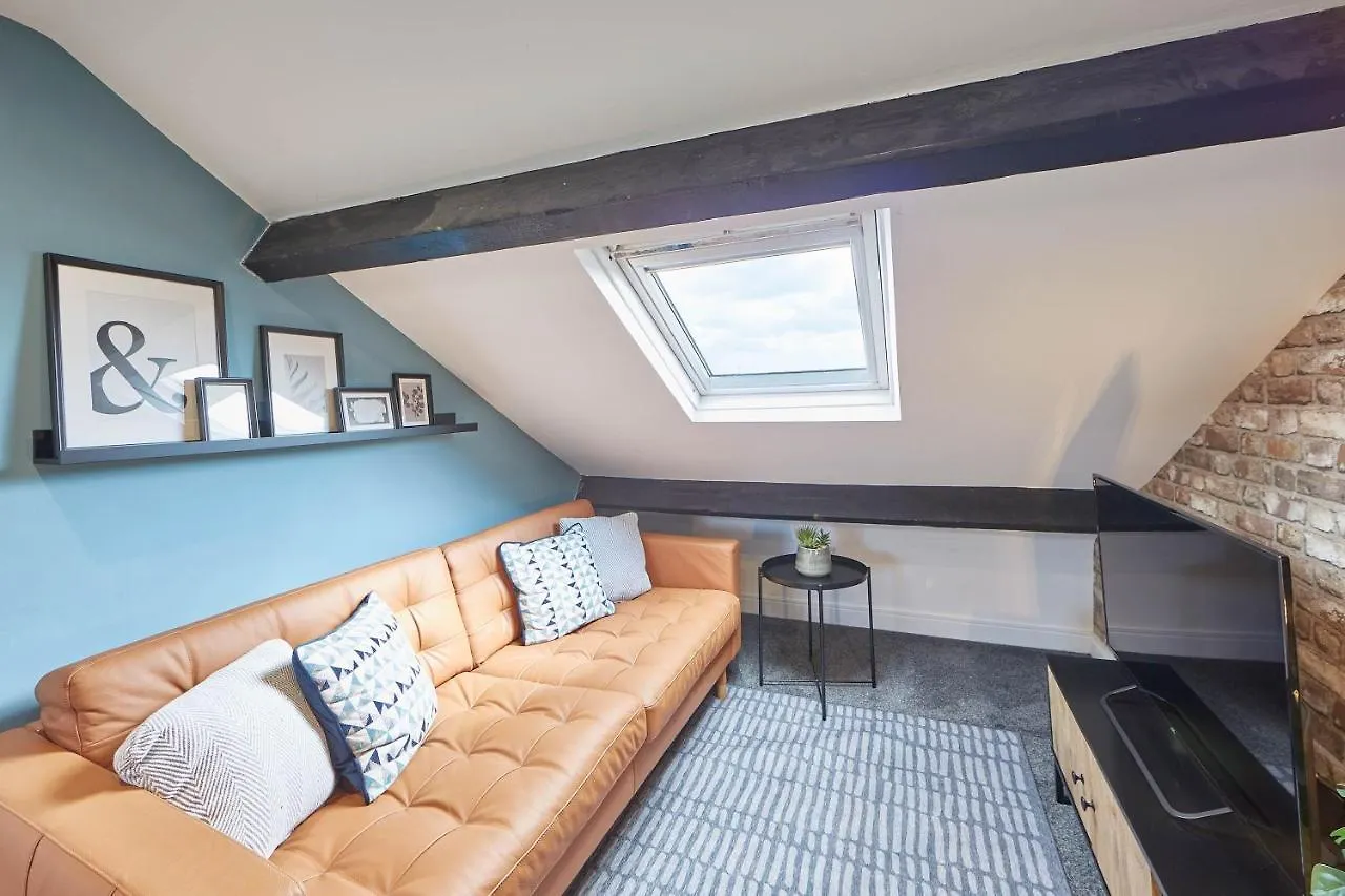 Host & Stay - The Loft Whitby